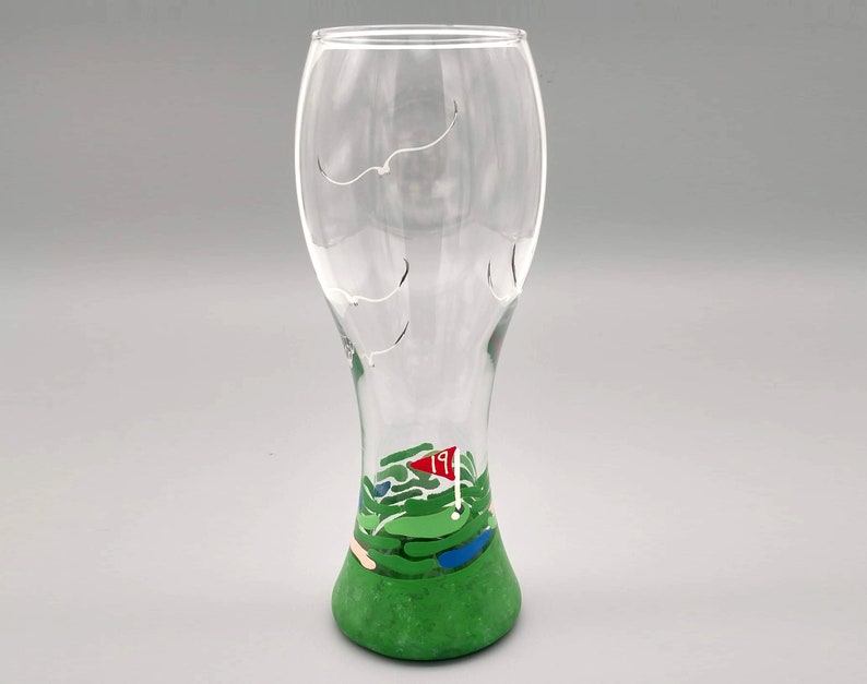 Golf Themed Beer Glass 23 Oz Hand Painted 19th Hole Etsy