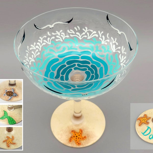 Beach Themed Margarita Glass - 15.75 oz - Personalized - Waves, Sand, Seagulls, Shell, Starfish, Sea Turtle