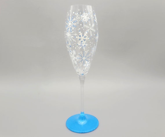 Blue & White Snowflake Champagne Glass - 9 ounce - Winter Snow - Hand Painted - Personalized - Winter Toasting Flute