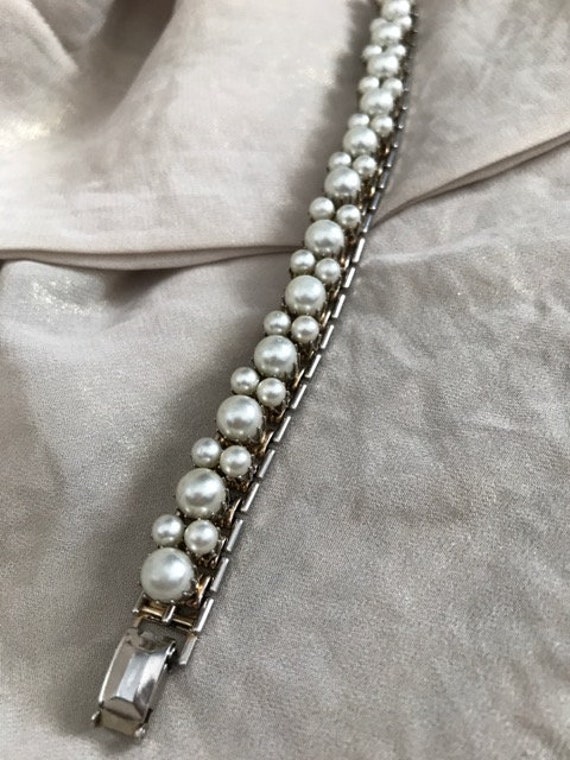 Vintage Faux Pearl Bracelet - image 8