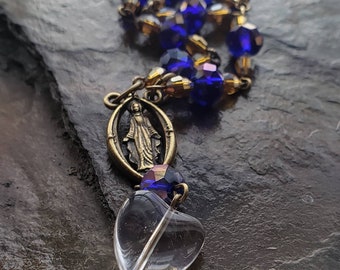Amuleto protector para el coche. Rosario de una década. Rosario de cuentas de cristal. Regalo para padrinos. Rosario católico de una década. Amuleto para la ventanilla del coche