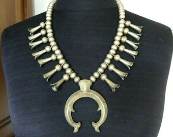 Men's squash shop blossom necklace