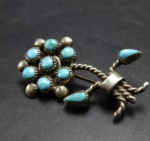 Flower Twist Vintage Native American Zuni Snake Eyes Turquoise Sterling Silver Ring Flower Twist Vintage Native American Zuni Snake Eyes Turquoise Sterling Silver Ring