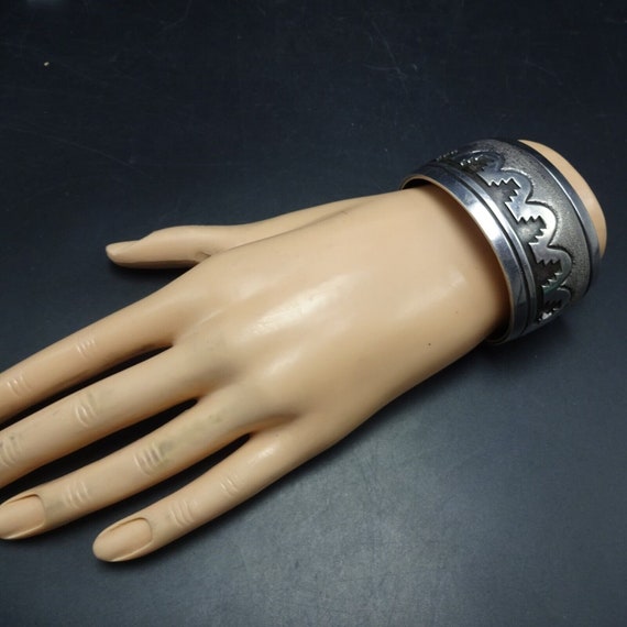 HENRY J BILLIE Navajo VINTAGE Sterling Silver Cuff Bracelet
