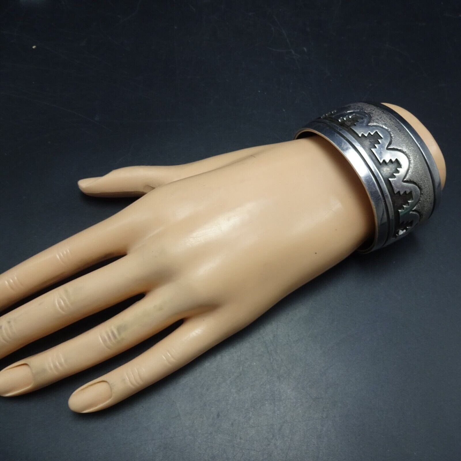 HENRY J BILLIE Navajo VINTAGE Sterling Silver Cuff Bracelet