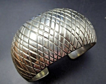 Orville Tsinnie NAVAJO Hand Stamped Sterling Silver CROSSHATCH