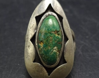 Signed Vintage NAVAJO Green TURQUOISE Sterling Silver Shadowbox RING size 6.5