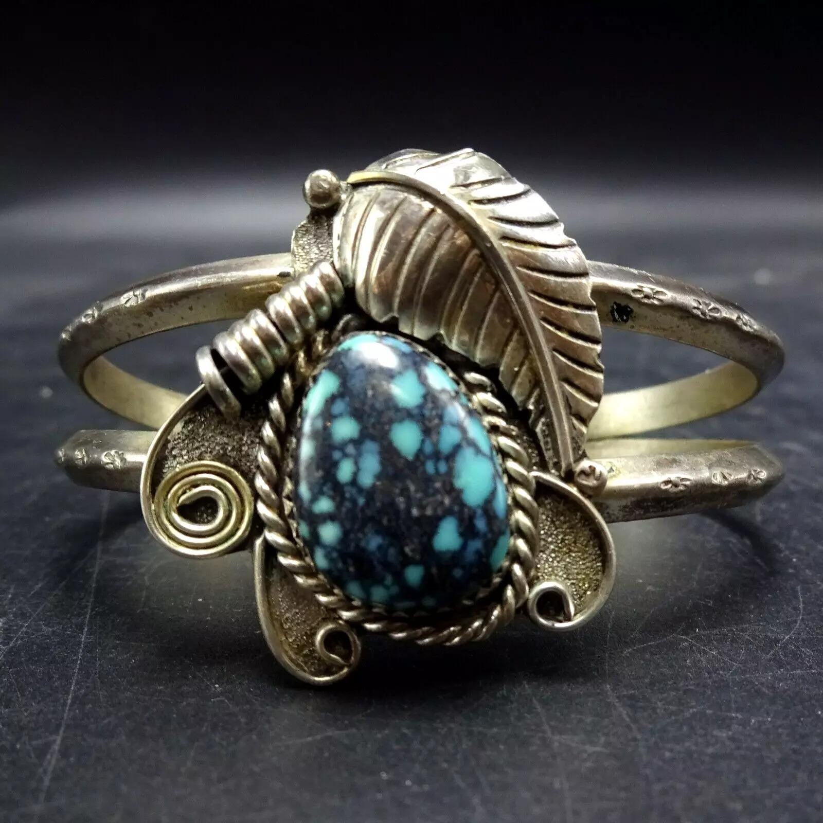 Tight Spiderweb Vintage Native American Navajo Turquoise Sterling Silver Ring Old Tight Spiderweb Vintage Native American Navajo Turquoise Sterling Silver Ring Old