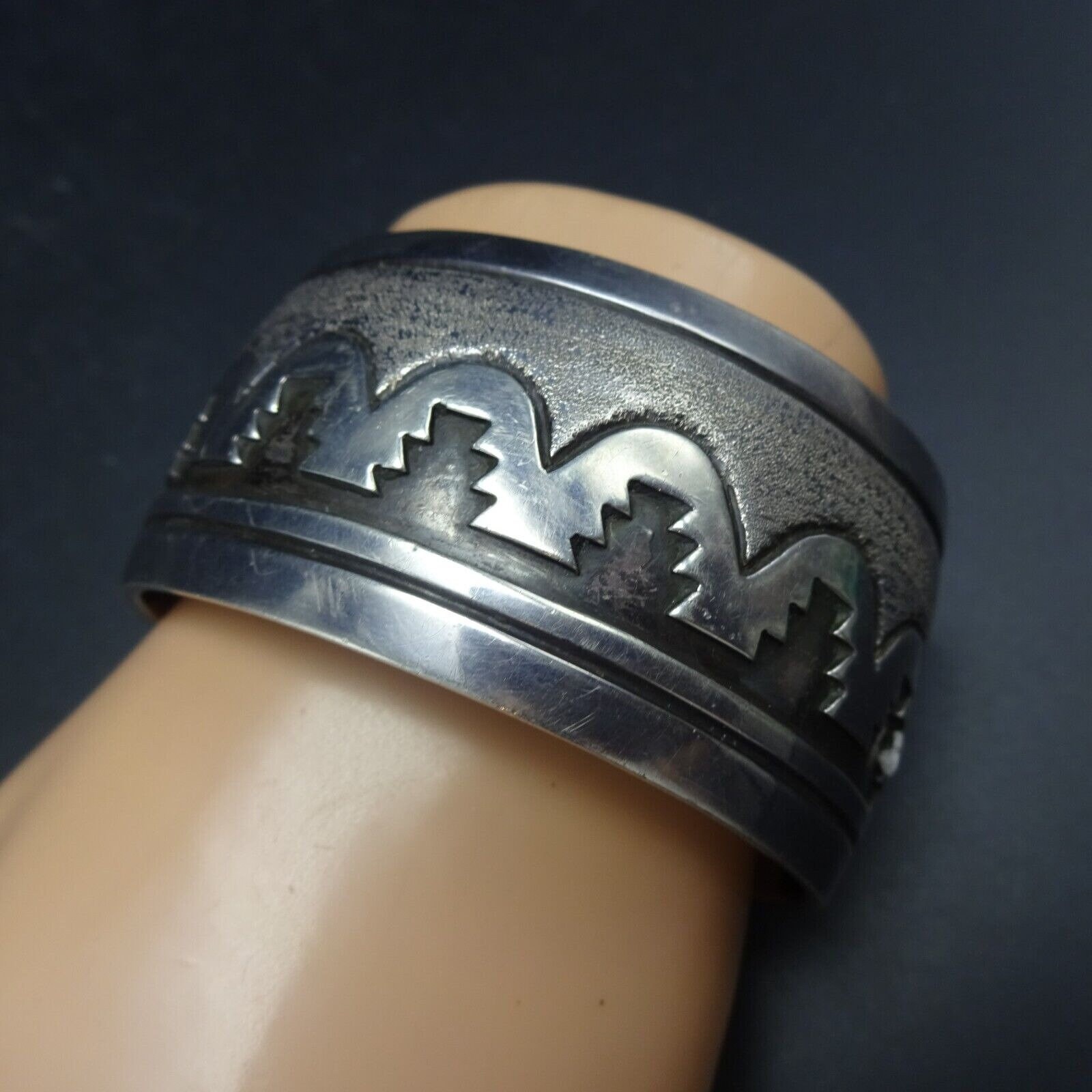 HENRY J BILLIE Navajo VINTAGE Sterling Silver Cuff Bracelet