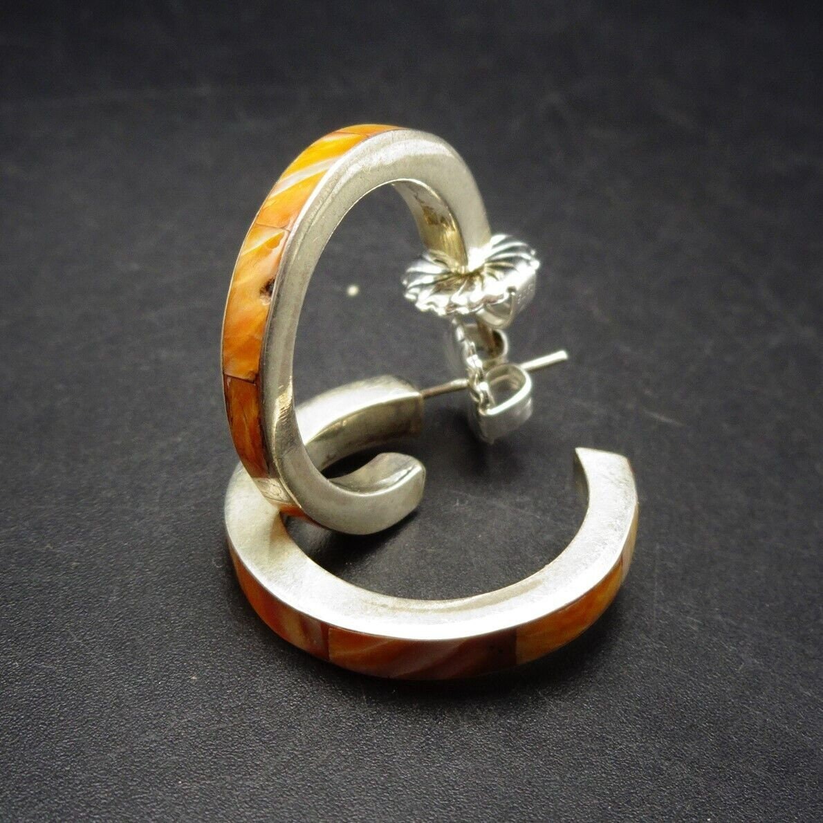 FEDERICO JIMENEZ Sterling Silber SPINY Oyster Shell Channel Inlay Creolen
