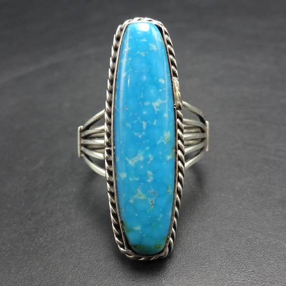 Vintage RUNNING BEAR Sterling Silver Bright Blue TURQUOISE Ring