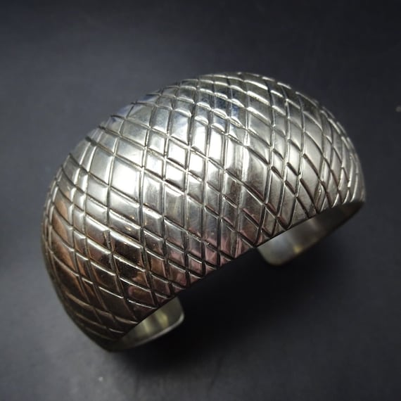Orville Tsinnie NAVAJO Hand Stamped Sterling Silver CROSSHATCH