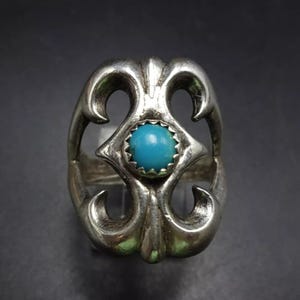 Old Pawn CLEAR BLUE TURQUOISE Sand Cast Sterling Silver Ring Size