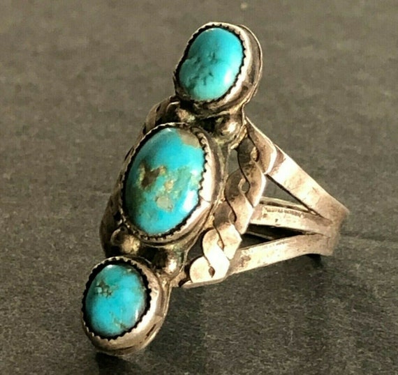 Vintage Old Pawn Sterling Silver Turquoise Ring Size 7