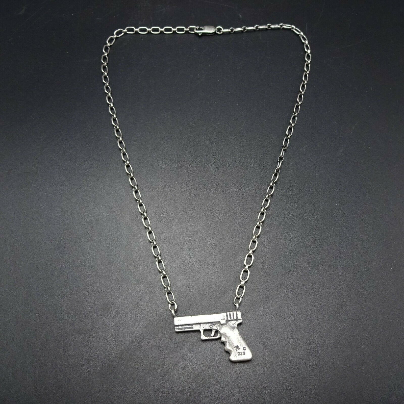 オゾンロックス　スターリングシルバー　ネックレス　ペンダント　拳銃　ピストル オゾンロックス スターリングシルバー ネックレス ペンダント