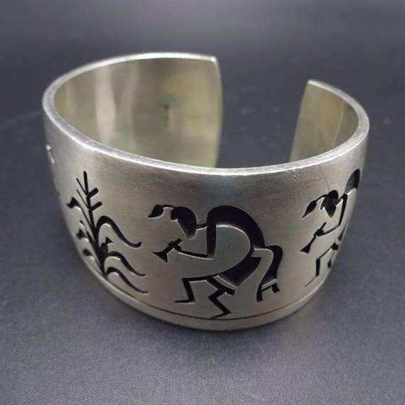 Heavy Corn Plant Native American Sterling Silver Heavy Sturdy Bracelet Heavy Corn Plant Native American Sterling Silver Heavy Sturdy Bracelet