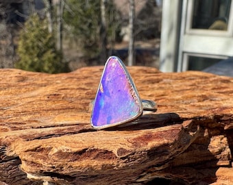 Beautiful Purple Crystal Pipe Opal Ring - Size 8.25