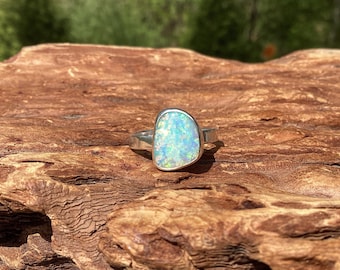 Lightning Ridge Regenbogen Blitz Kristall Opal Ring - Größe 56