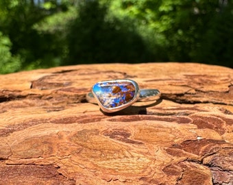 Schöner gemusterter Pfeife Opal Ring - Größe 8,25