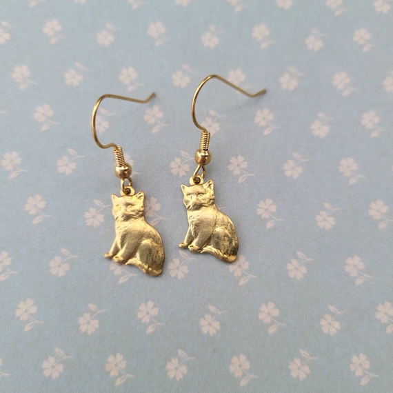 Adorable Gold Kitty Cat Earrings. Handmade Cat Earrings. Gold Cat Earrings. Gold Tone Vintage Cat Earrings. Vintage Cat Earrings. Kittens