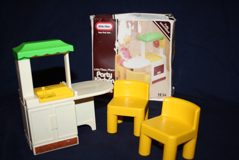 little tikes table and chair set