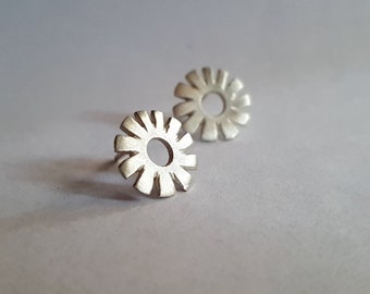 Silver sun earrings, Minimalist stud earrings in sterling silver