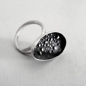 Oval Silver Ring, Black Dotted Ring, Silver adjustable ring, Oxidized Ring, Dark Jewelery, Matte Finish, Contemporary Ring, Rings for Woman.