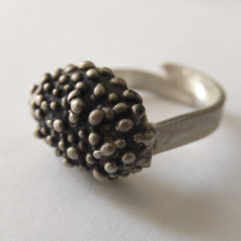 Silver dainty dotted caviar ring, Sterling silver minimalist Bubble ring, Gift for her image 2