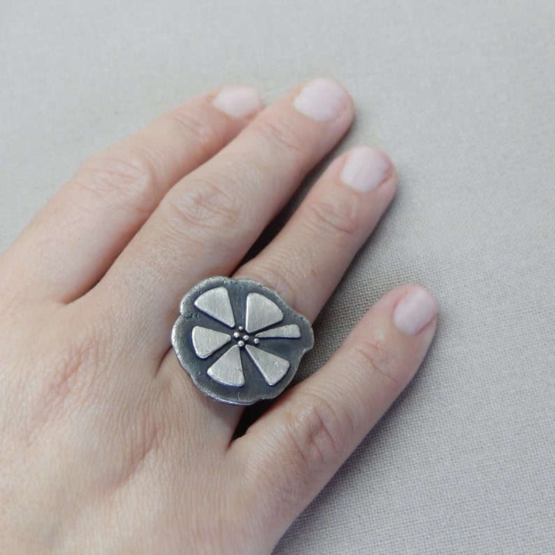 Big Flower Statement Ring, Adjustable ring in Oxidized Silver, rings for women, gift for her image 1