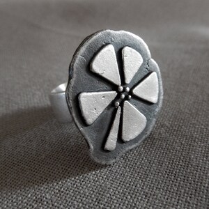 Big Flower Statement Ring, Adjustable ring in Oxidized Silver, rings for women, gift for her image 3