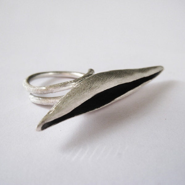 Minimal Leaf Ring Sterling Silver adjustable ring, Oxidized with Satine Matte finish. Ready to ship