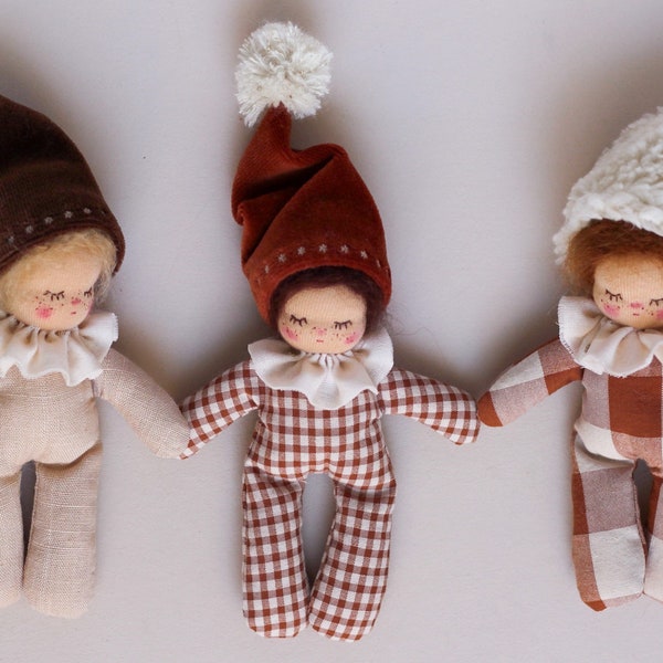 Sleeping child sewing pattern PDF - video tutorial - Waldorf doll