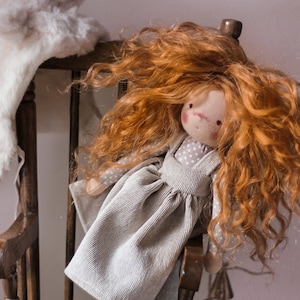 Waldorf doll hair video tutorial - mohair weft - Doll making