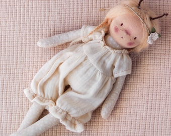 Jumpsuit - Video tutorial + Sewing pattern PDF - Doll clothes pattern - Waldorf doll clothes - DIY - Handmade