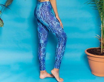 Leggings in Blue Viper Print