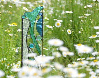 Stained Glass Yard Art Lawn Garden Decoration Glass Garden Stake Outdoor Garden Decorating Idea Stained Glass Yard Art.  "Bubbling Spring"