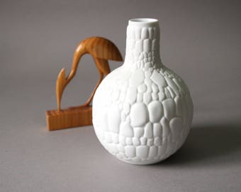 White bisque vase, Vintage German vase, Mid-Century vase, German ceramics, white porcelain vase, bisque, 60s vase, 70s, white matt crocodile