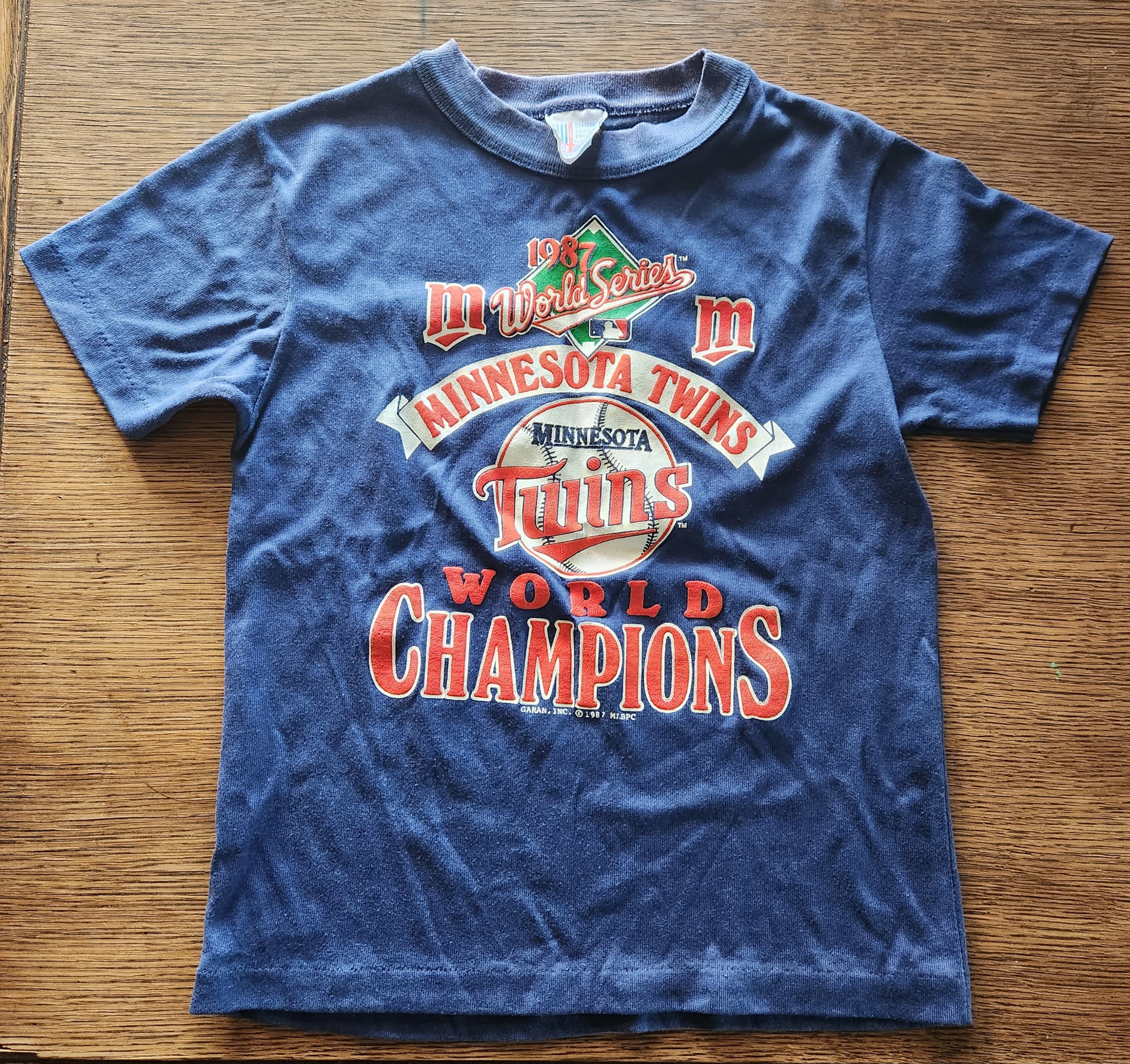 USA製！【Hanes】MLB ツインズ ワールドシリーズチャンピオン 1987 USA製！【Hanes】MLB ツインズ ワールドシリーズチャンピオン
