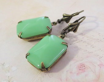 Jadeite Green Earrings, Jade Green Earrings, Vintage Glass Jewels, Jewelry, Gift