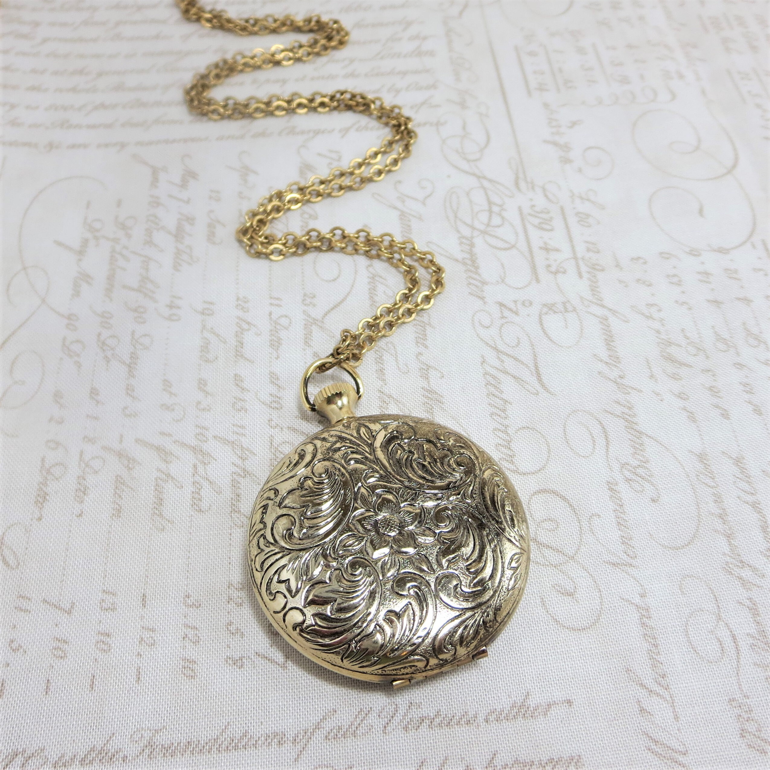 Pocket Watch Locket Vintage Locket Large Round Locket Etsy