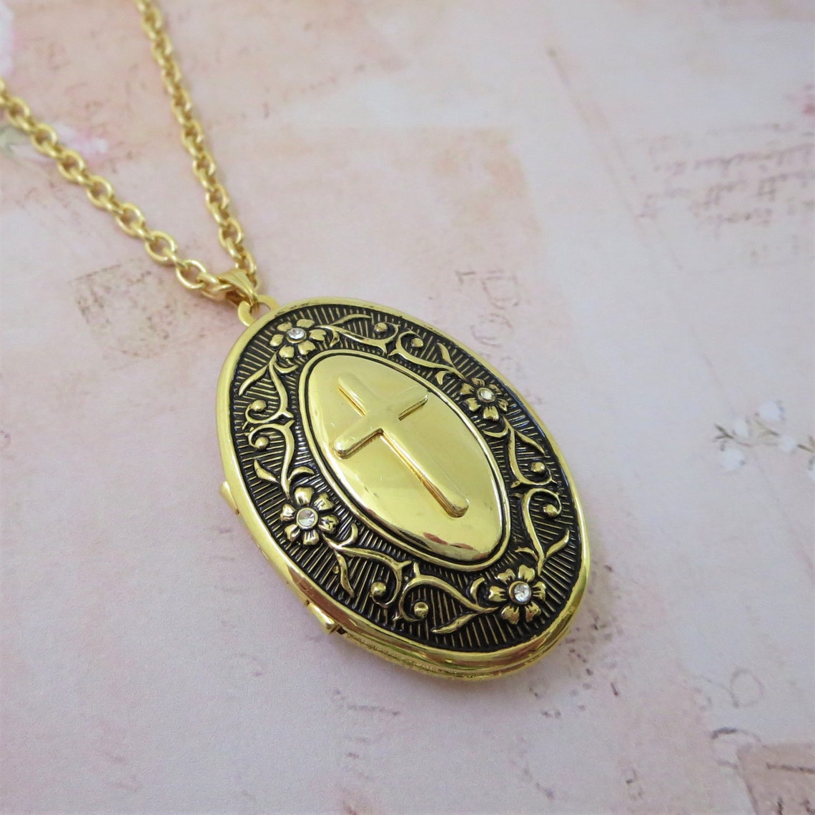 Cross Locket Religious Locket Christian Jewelry Vintage Etsy