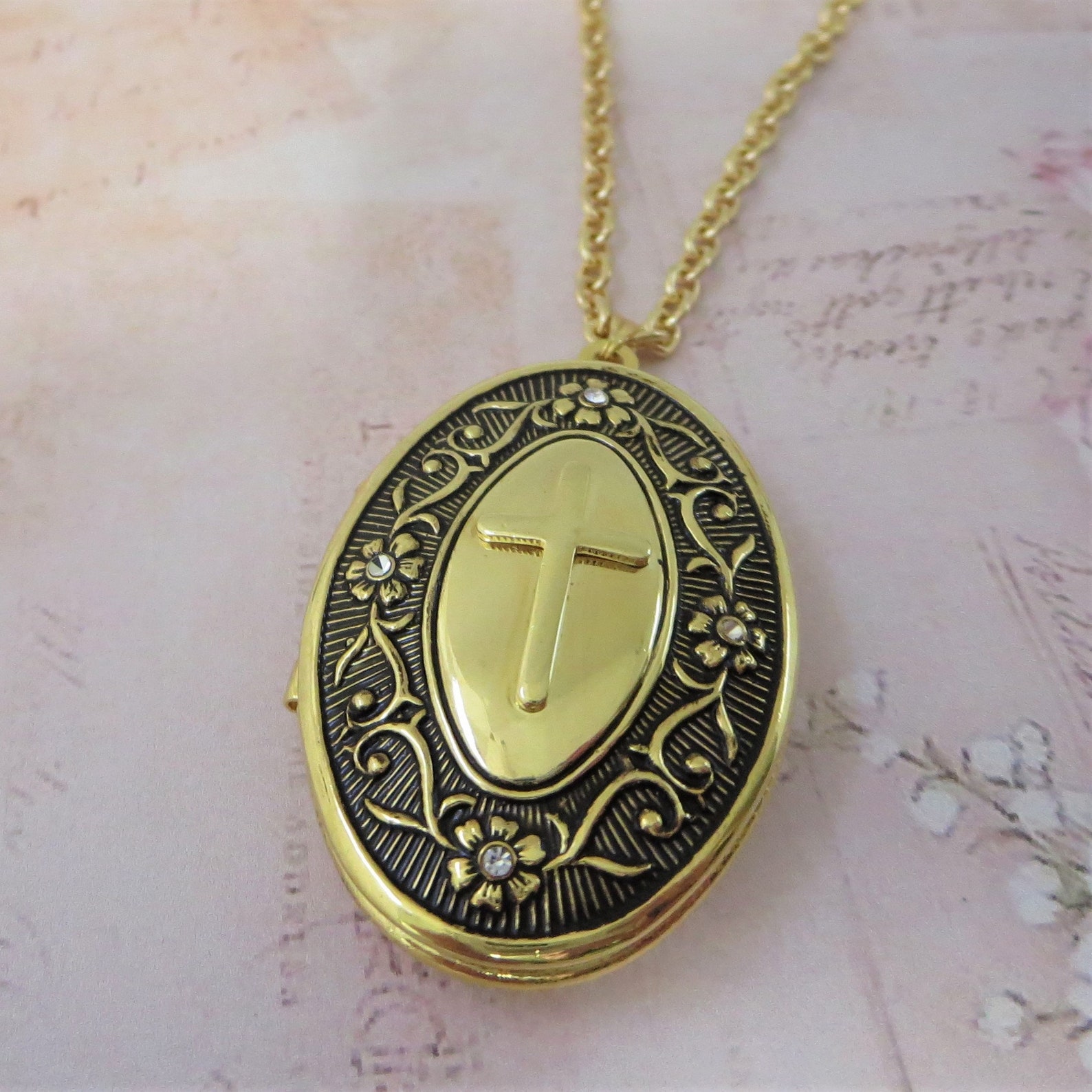 Cross Locket Religious Locket Christian Jewelry Vintage Etsy