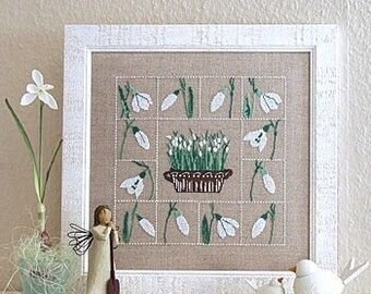 Square Snowdrop (Schneeglöckchen im Quadrat) by Acufactum Spring & Summer Collection Counted cross-stitch kit