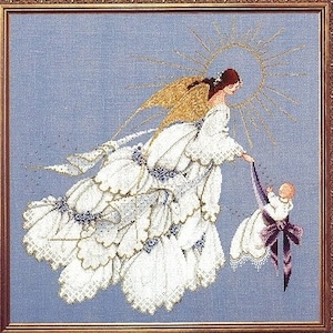 Puede incluir: Un ángel blanco con un halo y un vestido fluido se inclina hacia un pequeño ángel bebé con una cinta morada. El fondo es azul claro.