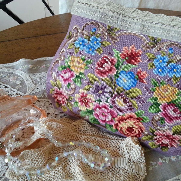 Pochette Vintage by Reflets de Soie Counted cross stitch pattern Release February 2016