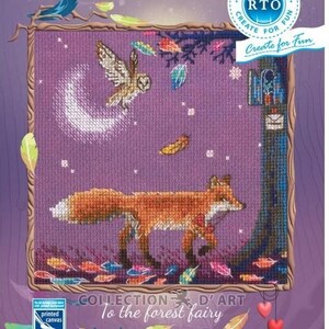 Puede incluir: Kit de punto de cruz con un zorro caminando por un bosque con un b&uacute;ho volando por encima. El kit incluye un lienzo impreso, hilo de moulin&eacute; DMC e instrucciones. El t&iacute;tulo del kit es "To the forest fairy".