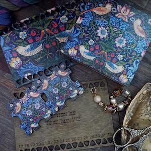 Strawberry Thief von William Morris Limited Edition by Primitive and Wood (P&W) Magnet, Stickgarn Organizer, Magnetbox und Garnspule