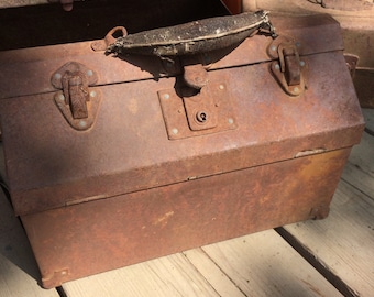 Vintage rusty Kennedy machinists toolbox skeleton key leather handle coffin shape