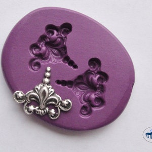 Fleur de Lis Finial Duo Mold/Mould - Ornate Corner Mold - Silicone Molds - Polymer Clay Resin Fondant Cake Decorating