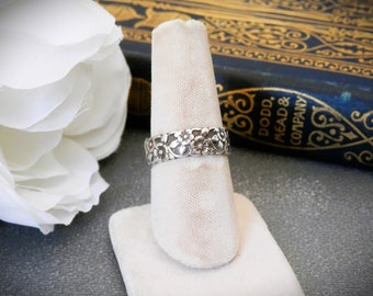 Vintage Sterling Silver Forget Me Not Ring